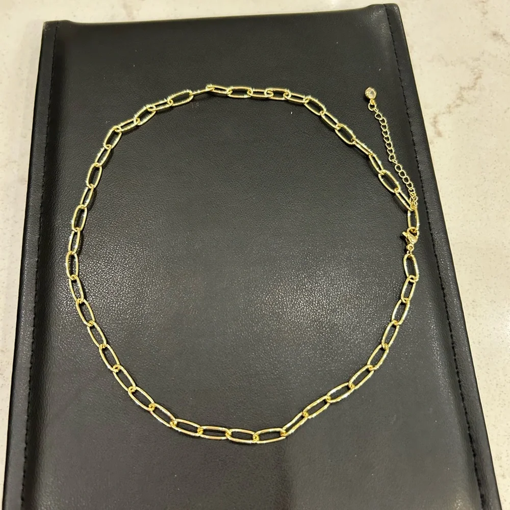 Necklace - Picture 1 of 3